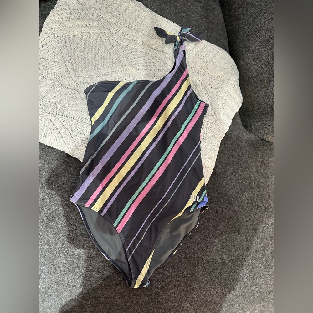 RAD SWIM Striped One-Shoulder Swimsuit XL